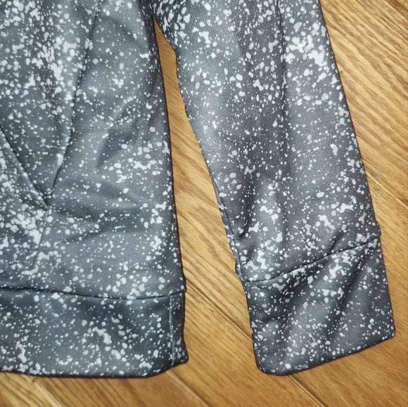 Under Armour Girls Youth XS Gray Speckled Splatter Paint Design Hoodie - Picture 5 of 8